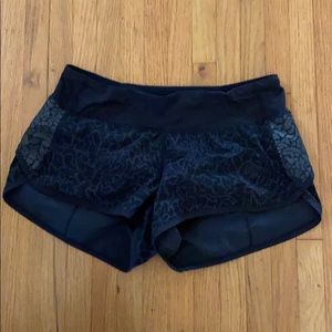 Lululemon Speed Up Short 2.5